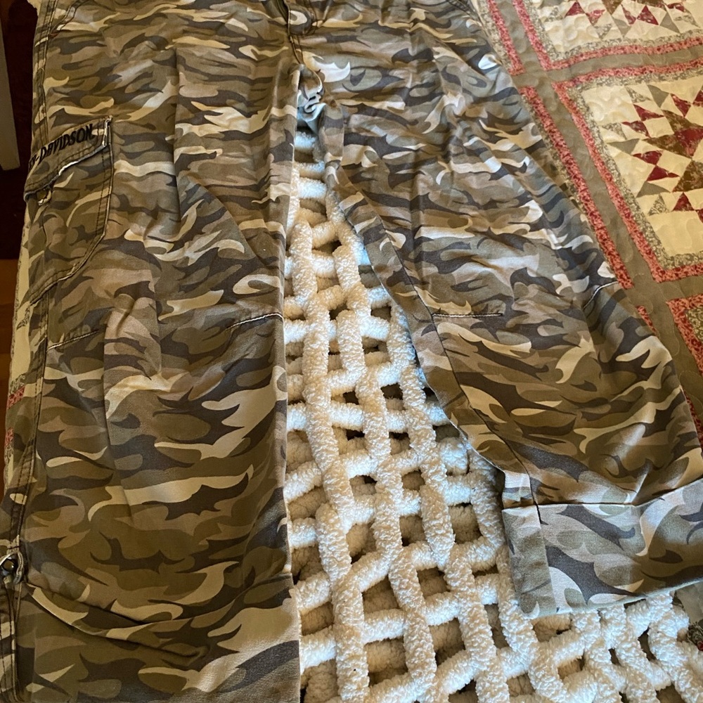 Harley Davidson camp capris